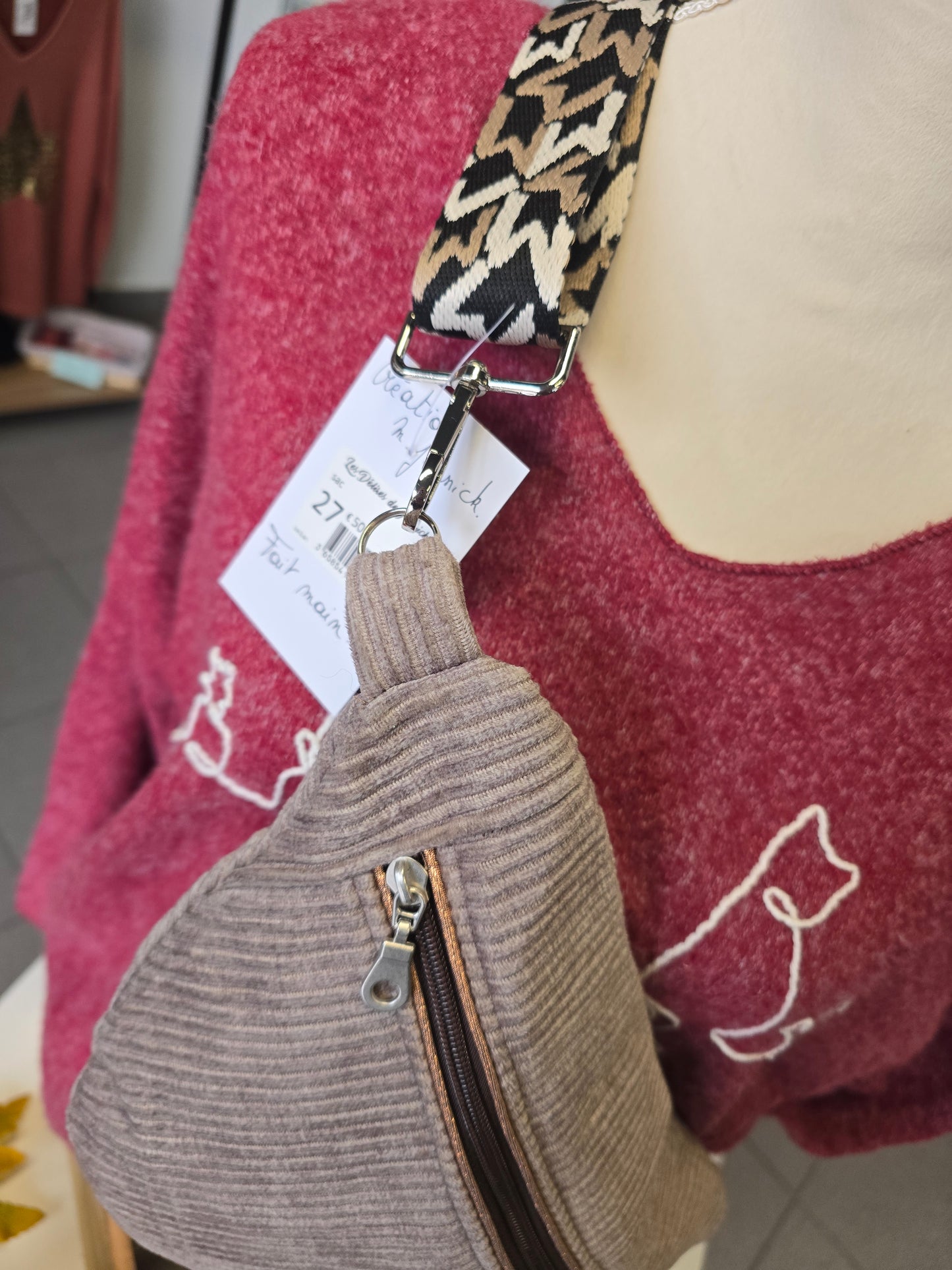 Creation artisanale SAC banane Taupe