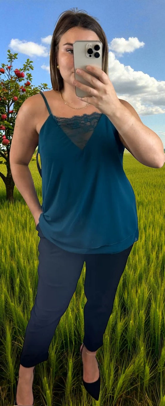 TOP  ANNE PETROLE