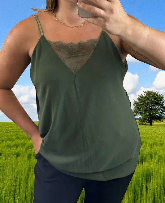 TOP  ANNE KAKI
